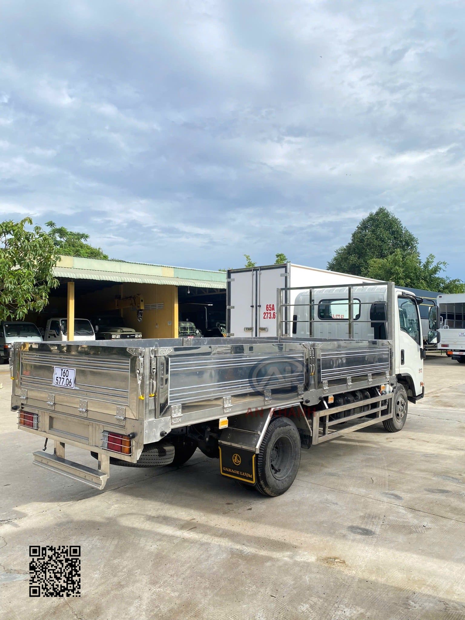  Isuzu QKR 270 Euro 5 Thùng Lửng Bửng Đúc Full Inox 