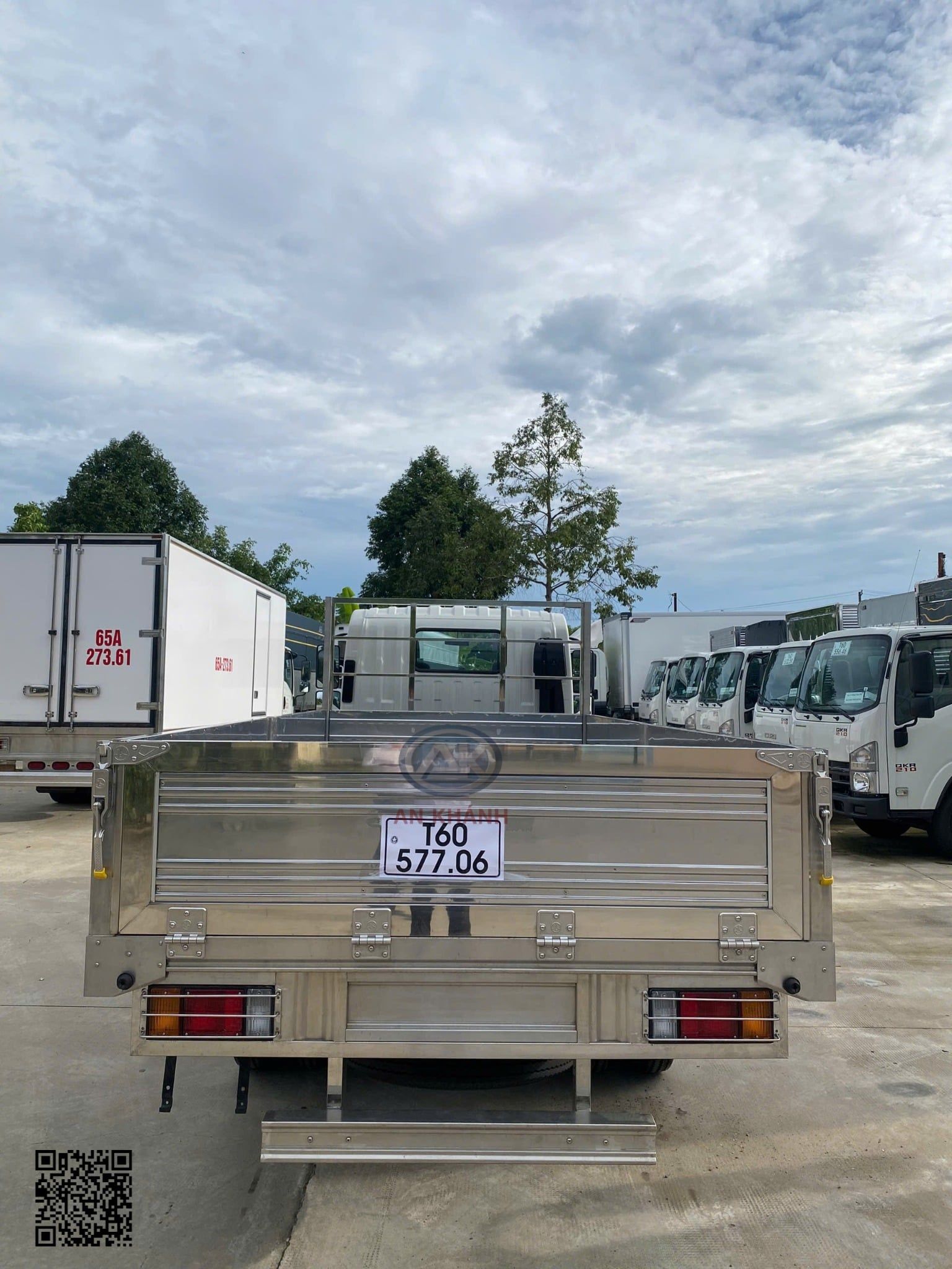  Isuzu QKR 270 Euro 5 Thùng Lửng Bửng Đúc Full Inox 