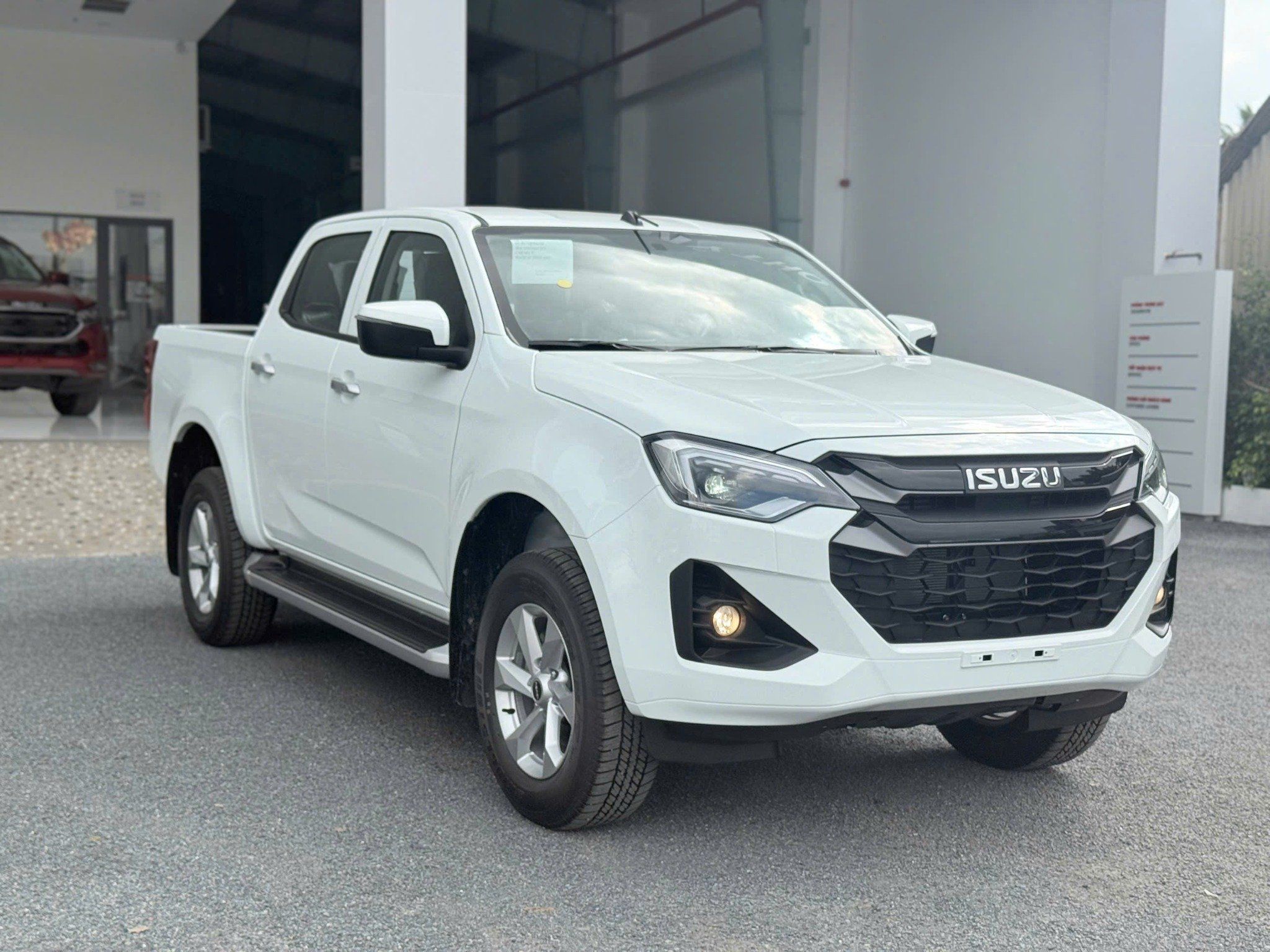  Bán Tải Isuzu Dmax 2025 Presstige AT (Số Tự Động) 