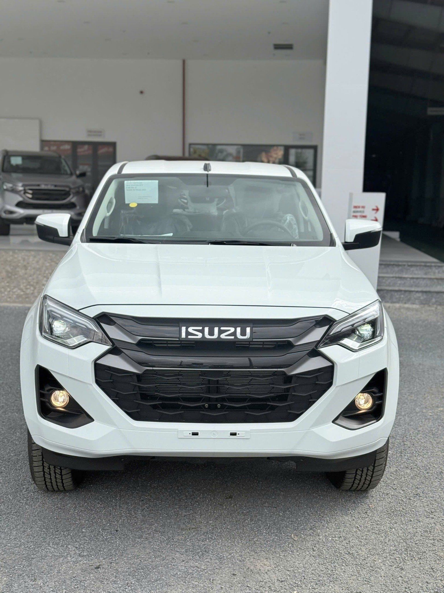  Bán Tải Isuzu Dmax 2025 Presstige AT (Số Tự Động) 