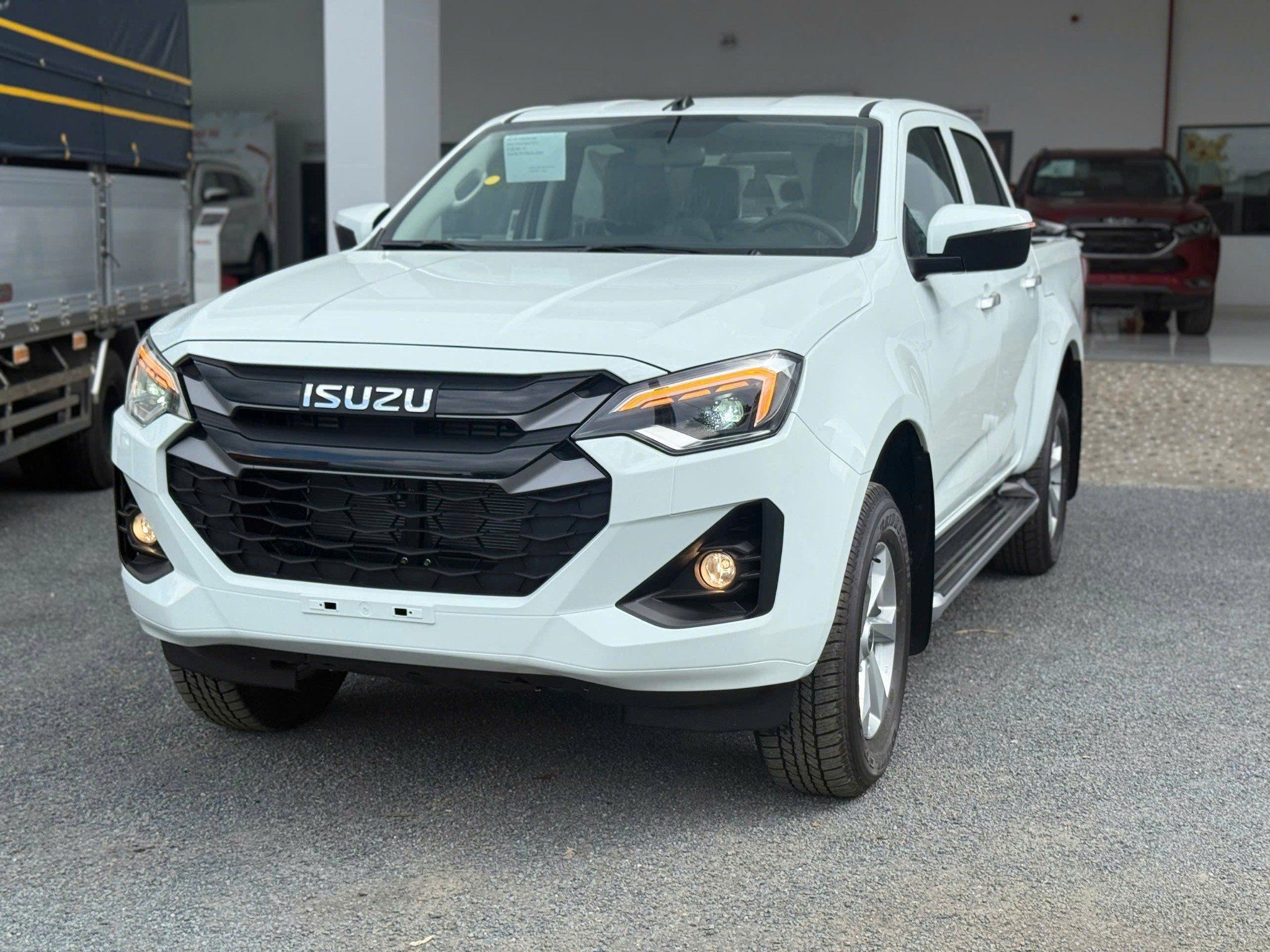  Bán Tải Isuzu Dmax 2025 Presstige AT (Số Tự Động) 