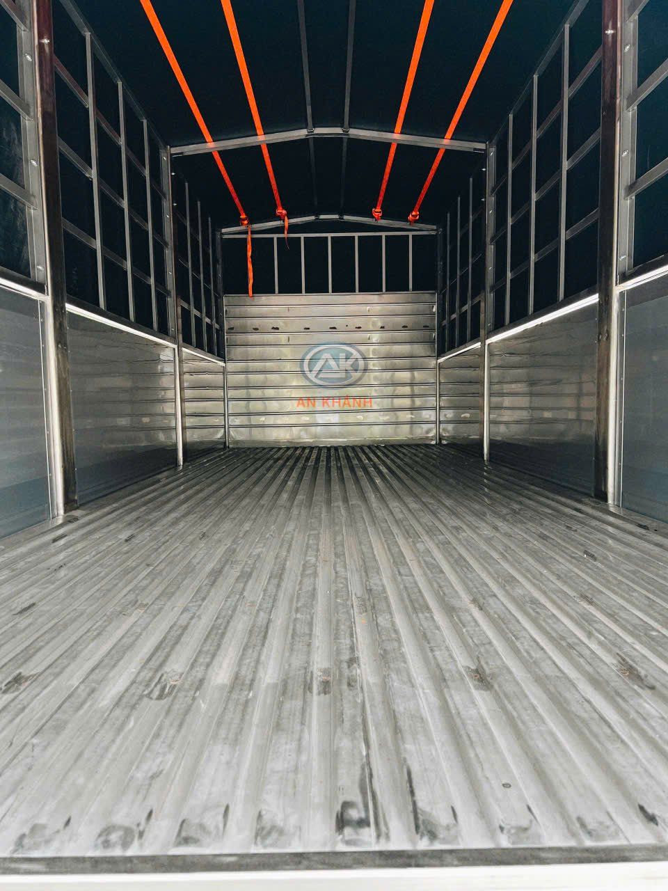  Isuzu NQR 550 Euro 5 Mui Bạt Chiều Cao Mới 2m2 Đóng Tại Garage Lượm 