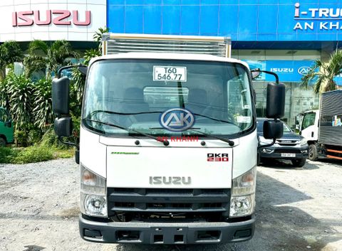 Isuzu QKR 230 Euro 5 Thùng Kín Vách Đúc Garage Lượm