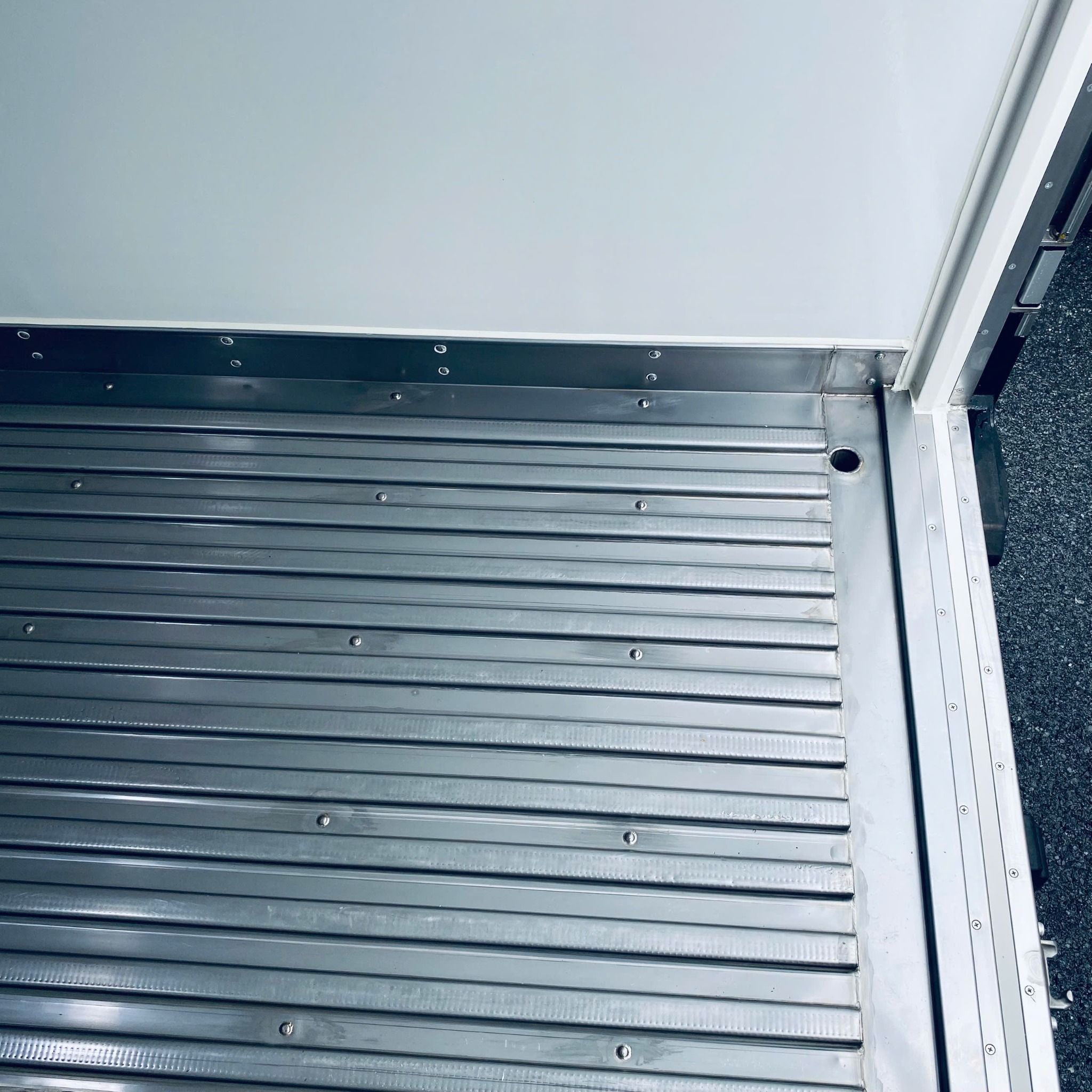  Isuzu QKR 230 Euro 5 Thùng Đông Lạnh Auto Quyền 