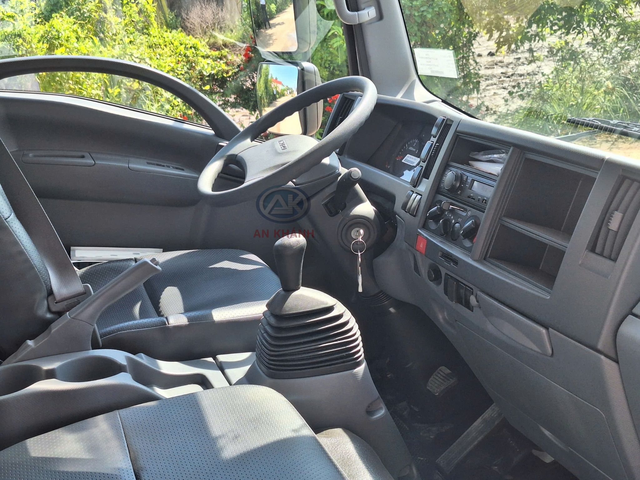  Isuzu NPR 400 Thùng Bạt Bửng Nhôm Garage Lượm Dài 6m2 