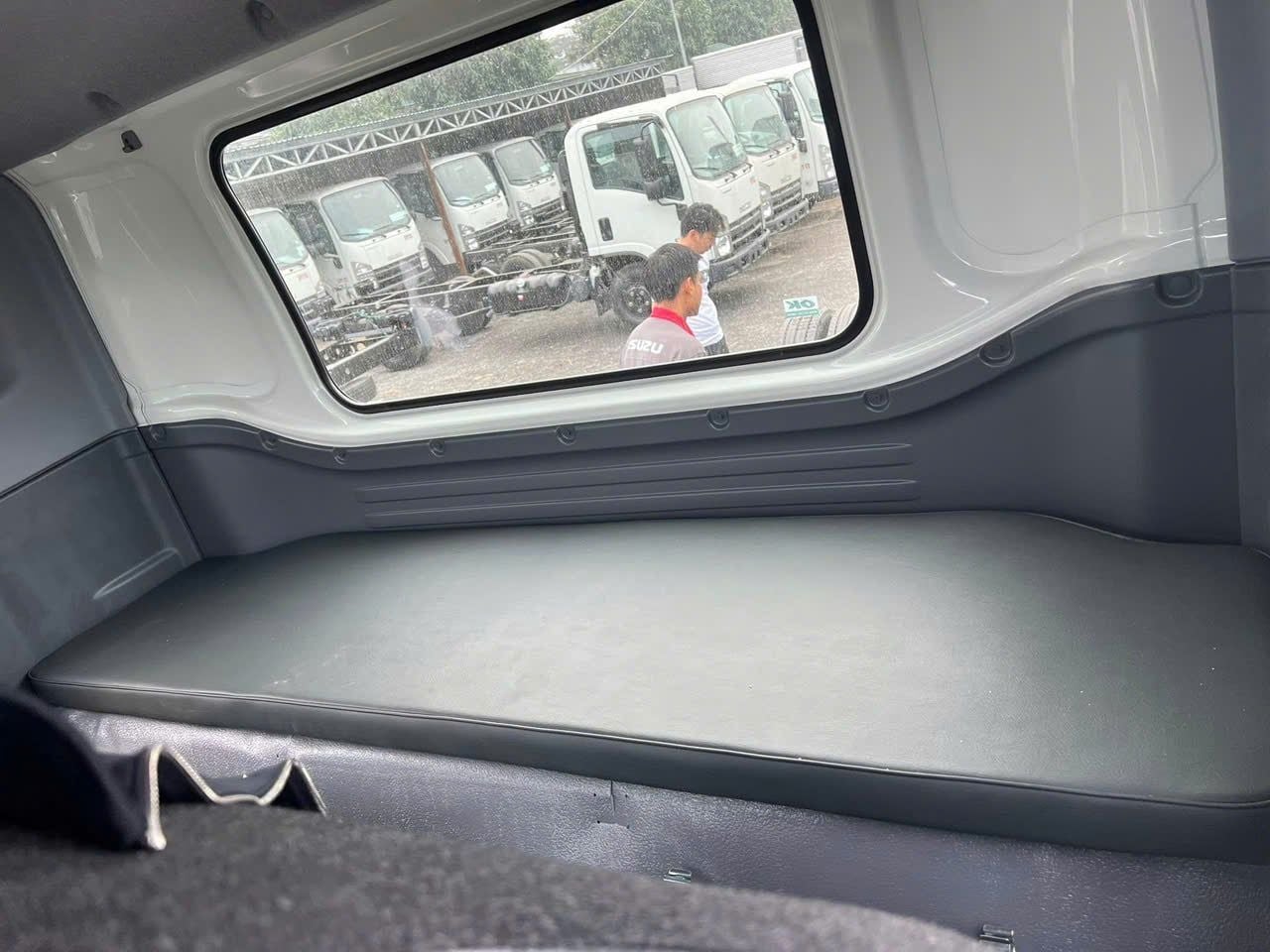  Isuzu FSR 700 Euro 5 Thùng Bạt Bửng Nhôm Garage Lượm 