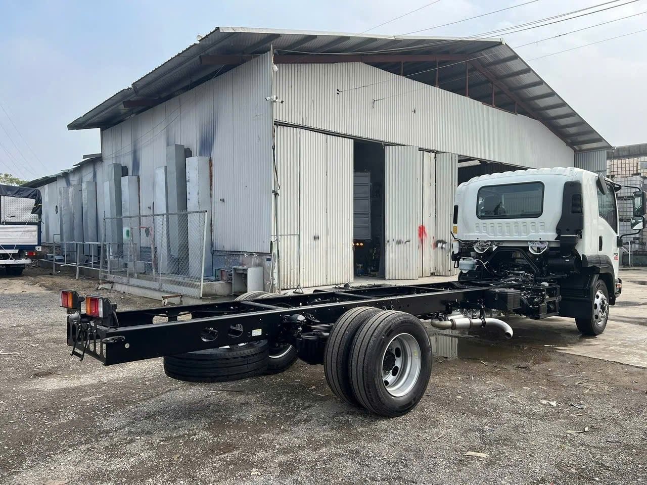  Isuzu FSR 700 Euro 5 Thùng Bạt Bửng Nhôm Garage Lượm 