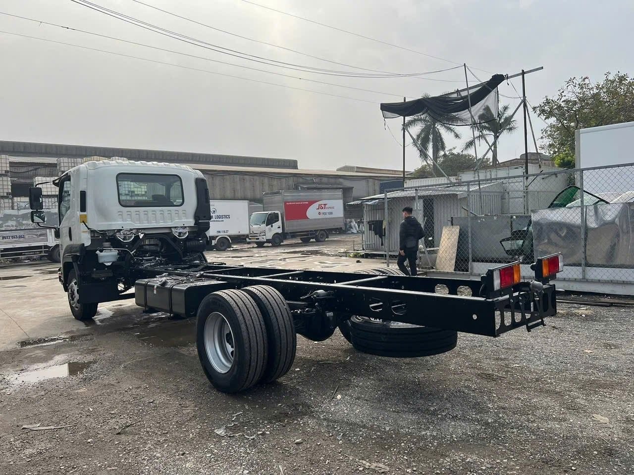  Isuzu FSR 700 Euro 5 Thùng Bảo Ôn Auto Quyền Chở Tôm Oxi 