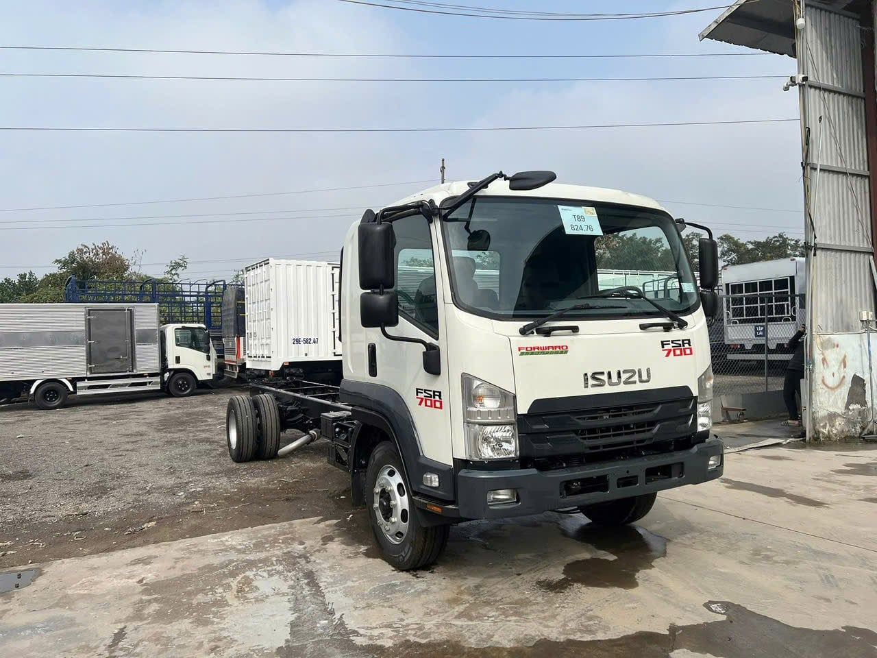  Isuzu FSR 700 Euro 5 Thùng Bạt Bửng Nhôm Garage Lượm 