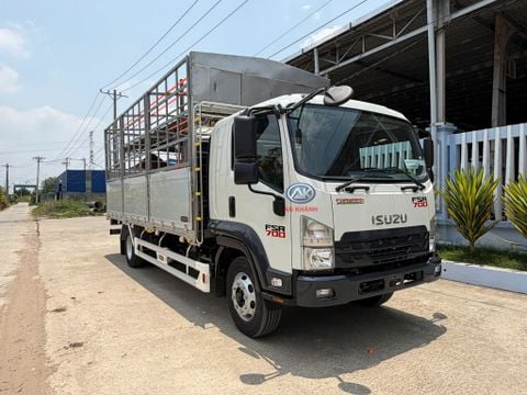 Isuzu FSR 700 Euro 5 Thùng Bạt Bửng Nhôm Garage Lượm