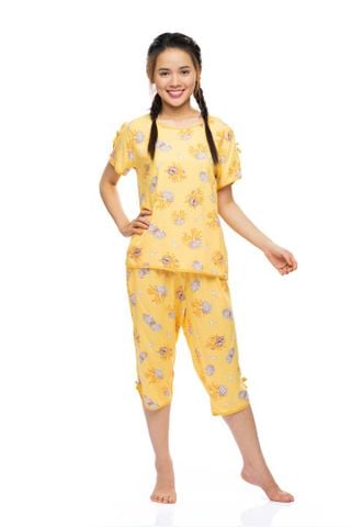 A44112303 - Bộ lửng rayon (viscose) hoa, cổ thuyền, tay ngắn khoét vai, phối viền