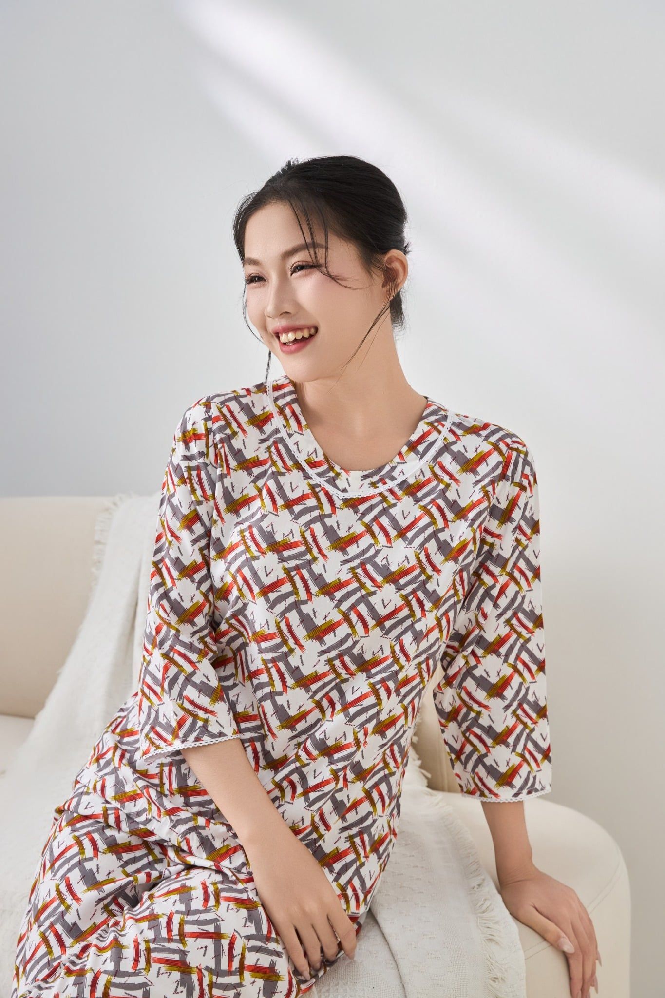 A451142514 - Bộ dài mặc nhà tay lỡ cổ tim viền Lanh hoa mềm mại, thoáng mát