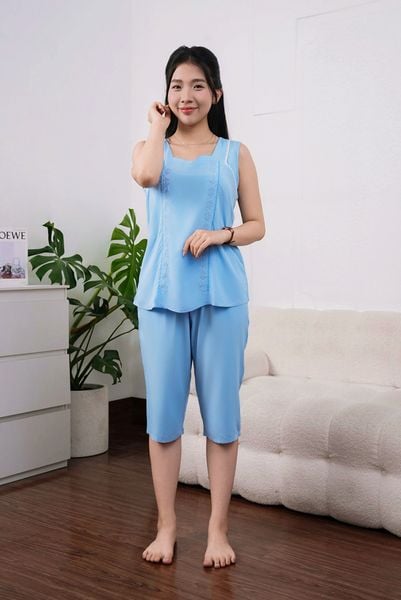 Q44128020 - Đồ bộ mặc nhà bộ lửng RAYON màu thêu, cổ chữ U
