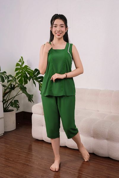 Q44128020 - Đồ bộ mặc nhà bộ lửng RAYON màu thêu, cổ chữ U