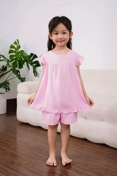Q24112401- bộ ngắn rayon màu, bé gái cổ tròn, đơn sắc, tay cánh tiên