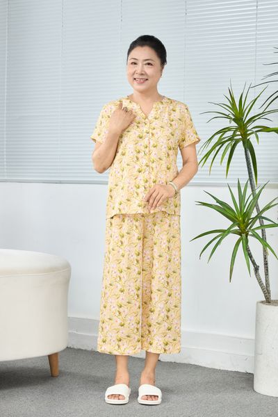 A481142508 - Bộ Lanh Lỡ Mặc Nhà Cổ Tròn Xẻ V Thoáng Mát Cho Mẹ