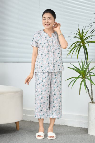 A481142508 - Bộ Lanh Lỡ Mặc Nhà Cổ Tròn Xẻ V Thoáng Mát Cho Mẹ