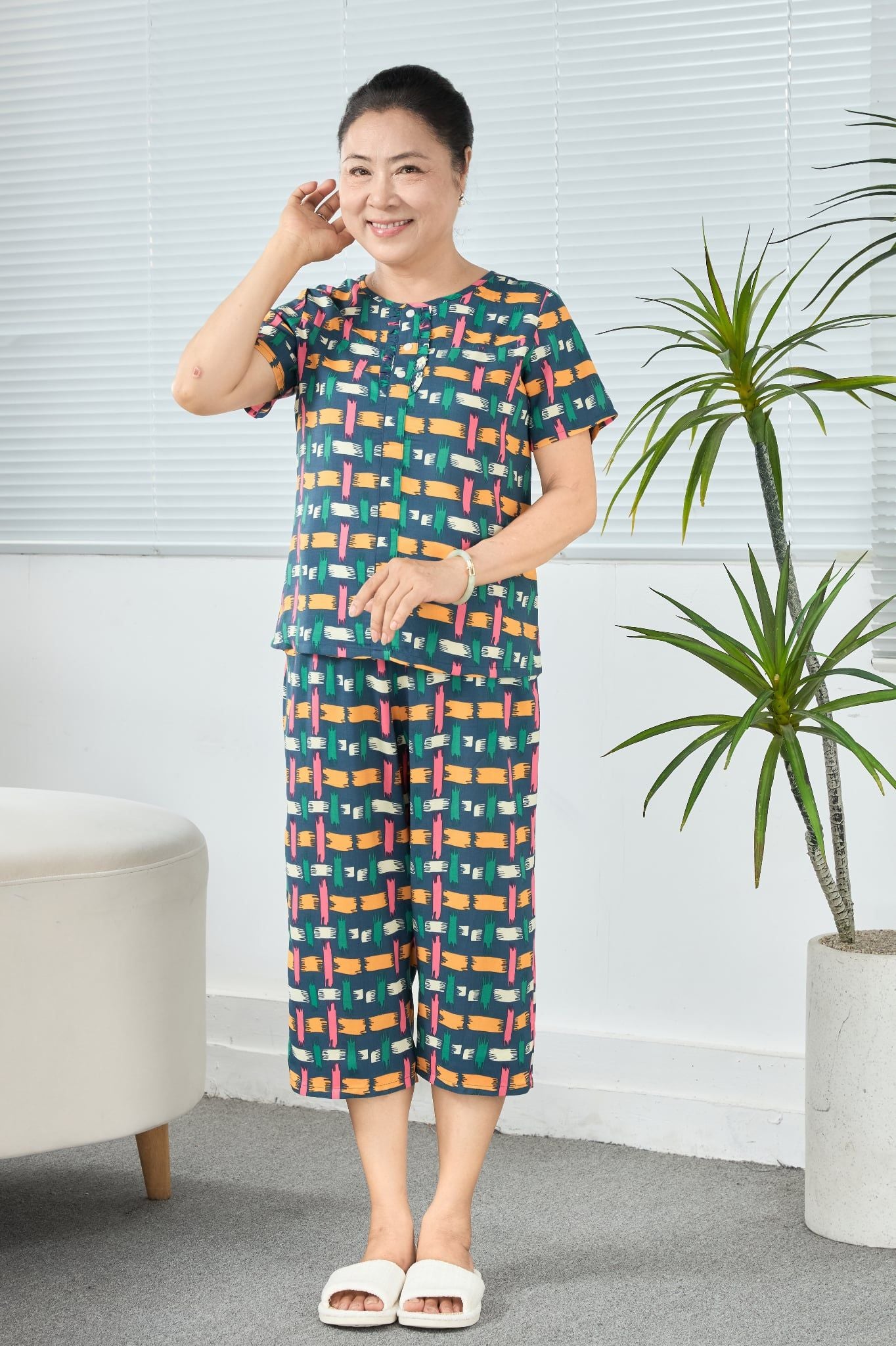 Q441132601 - Bộ Lửng Mặc Nhà Cổ Tròn Nẹp Bèo Tay Ngắn