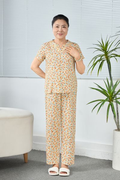 Q451132507 - Bộ Dài Mặc Nhà Lanh Hoa Cổ Viền Xẻ V Tay Ngắn