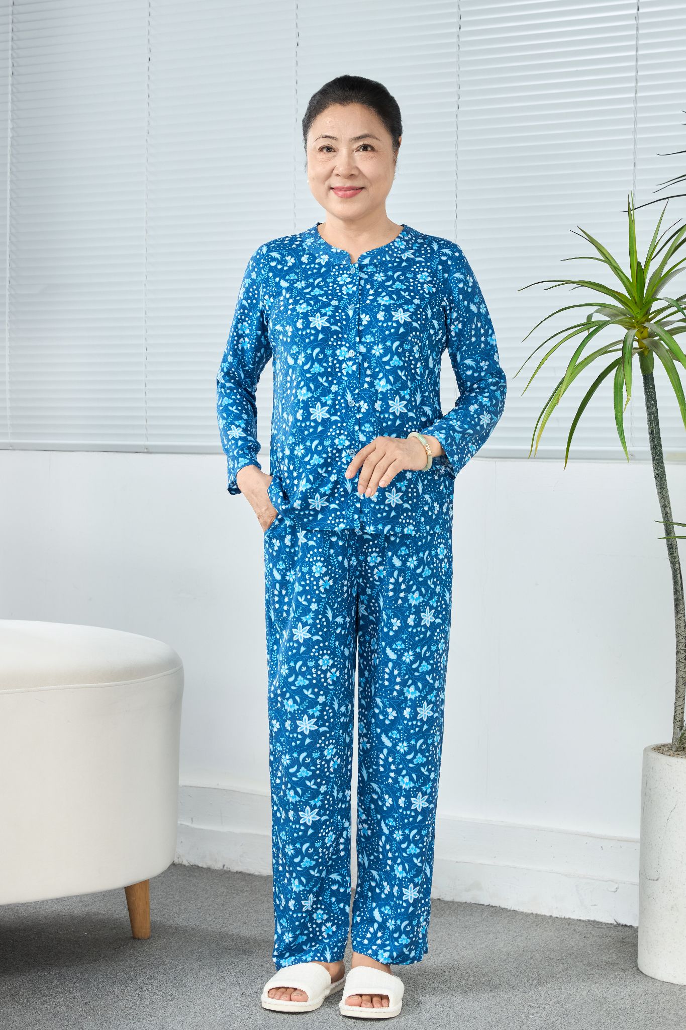 Q451132512 - Bộ Dài Mặc Nhà Lanh Cổ Nẹp Tròn Tay Dài