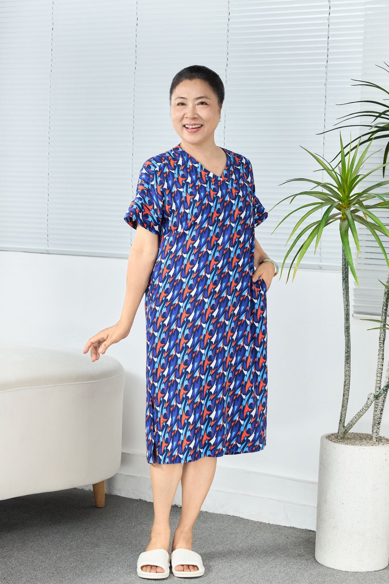 A471142505 - Đầm Mặc Nhà Lanh Cổ Tim Nẹp Tay Liền Xẻ Tà