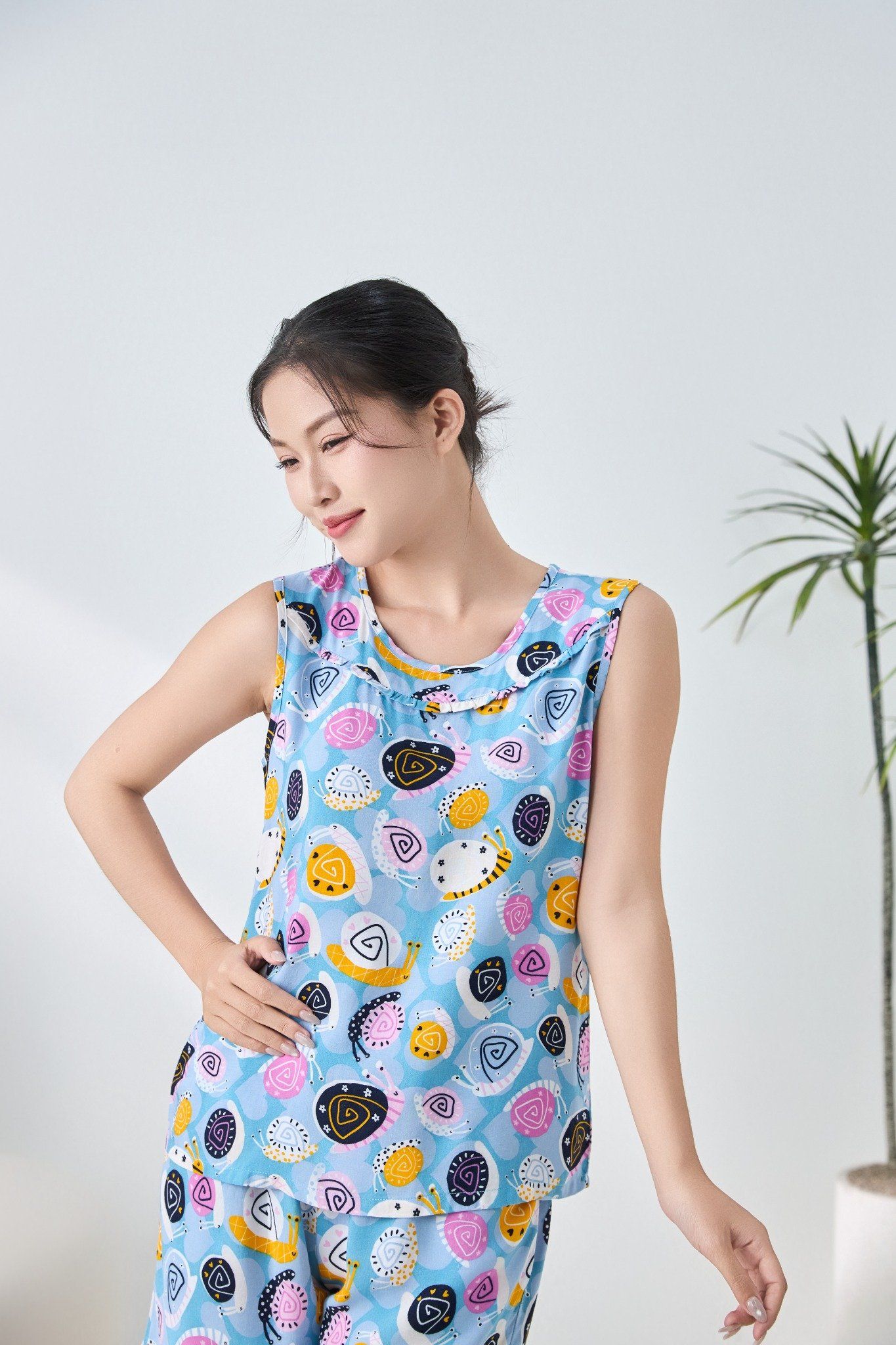 Q431132503 - Bộ ngắn mặc nhà Lanh hoa cổ tròn bèo, sát nách