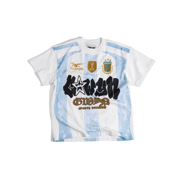  GWYN GRAPHIC FOOTBALL ARG PRINT T-SHIRT 