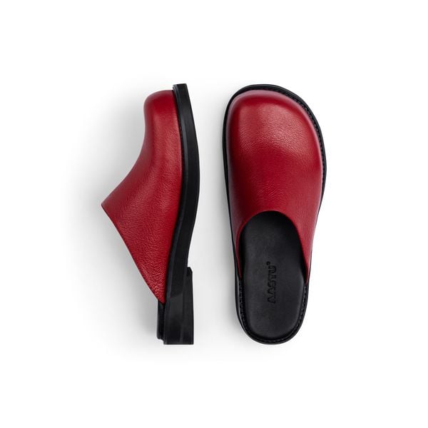  AA CLOG COW LEATHER // RED 