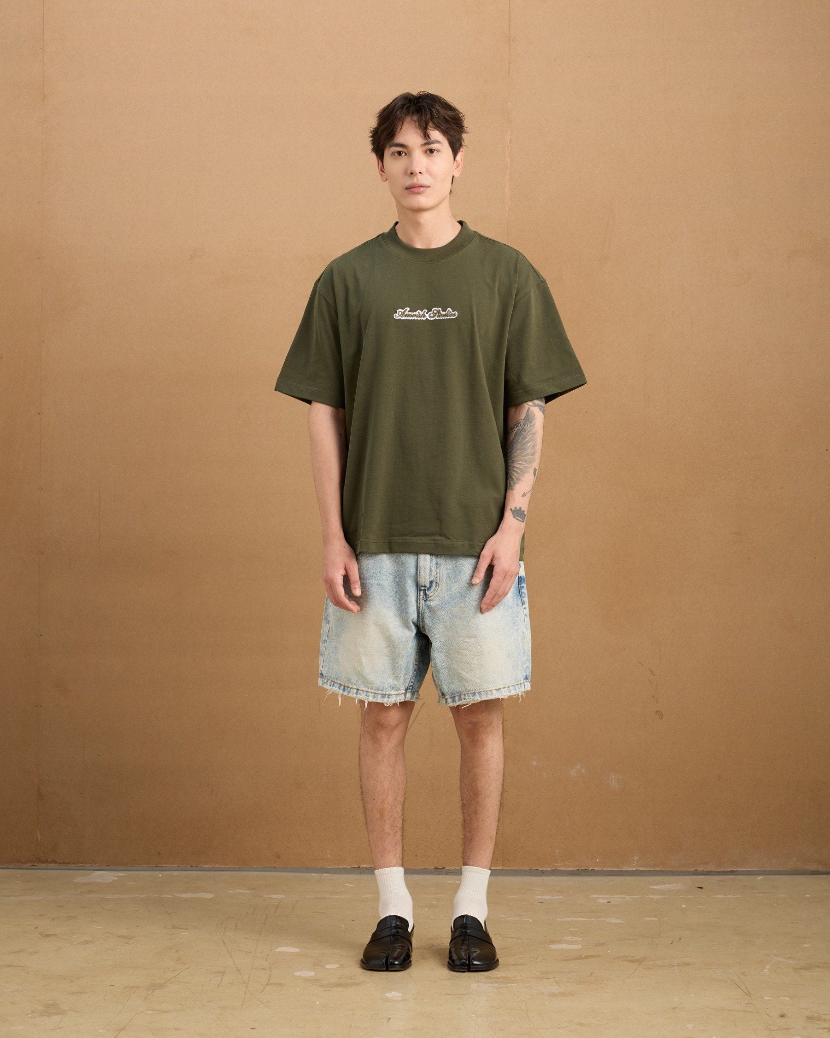  BASIC EMBROIDERY TSHIRT - OLIVE 