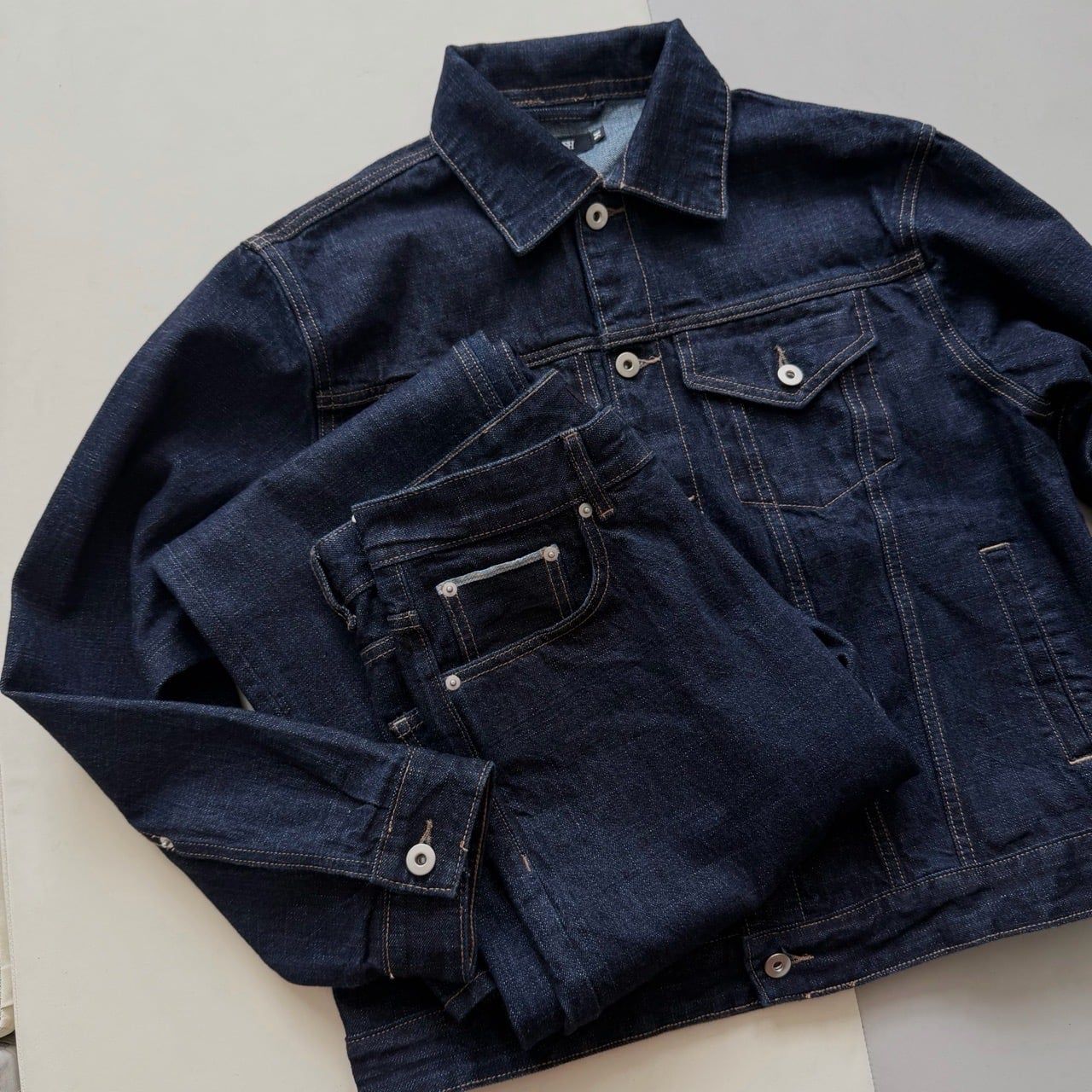  TRUCKER SELVEDGE DENIM JACKET - RAW BLUE 