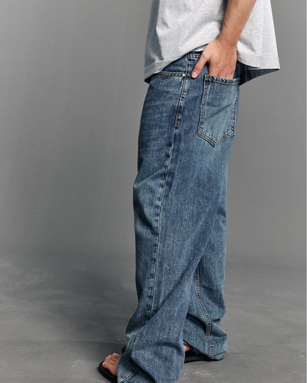  STRAIGHT BUTTON DENIM JEANS - CHARCOAL BLUE 