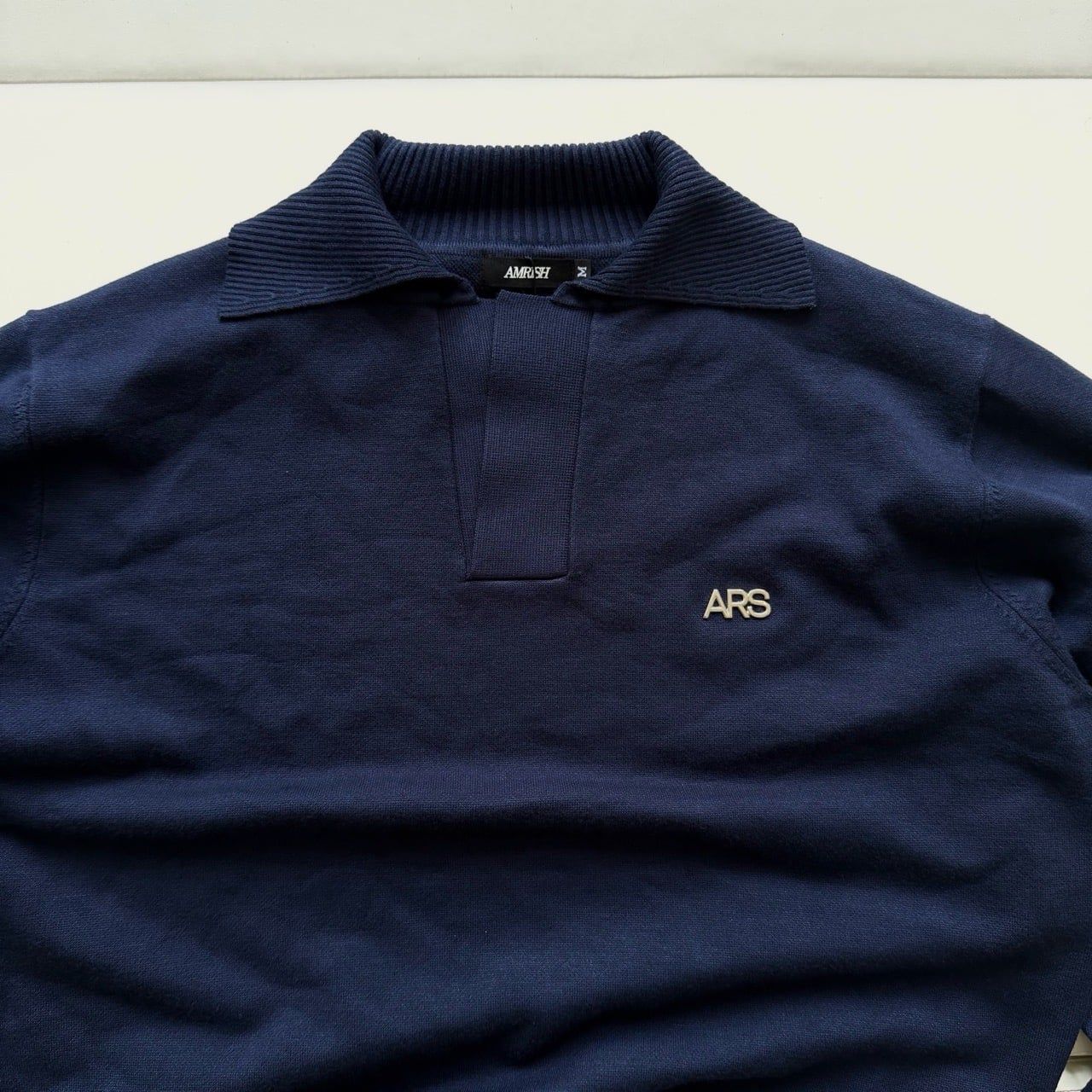  METAL LOGO KNIT POLO SHIRT - NAVY 