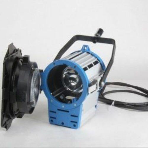 ĐÈN FRESNEL SPOTLIGHT 650W KÈM DIMMER - USED 