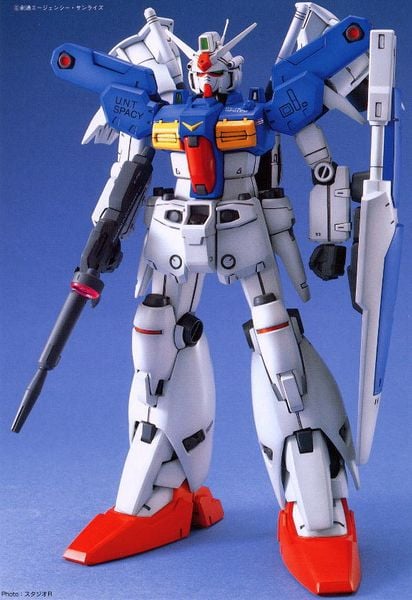 MG 1/100 GUNDAM GP01-Fb ZEPHYRANTHES FULL BURNERN