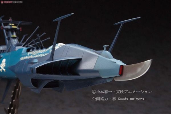 Hasegawa Creator Works - Space Pirate Captain Harlock - 1/1500 Space Pirate Battle Ship Arcadia 2nd Warship