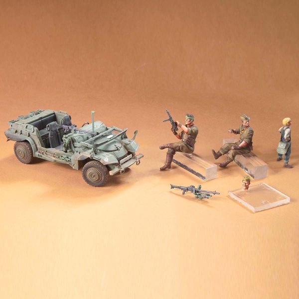 [Pre-order / Đặt trước] UC HARD GRAPH 1/35 CODE NAME CYCLOPS SET
