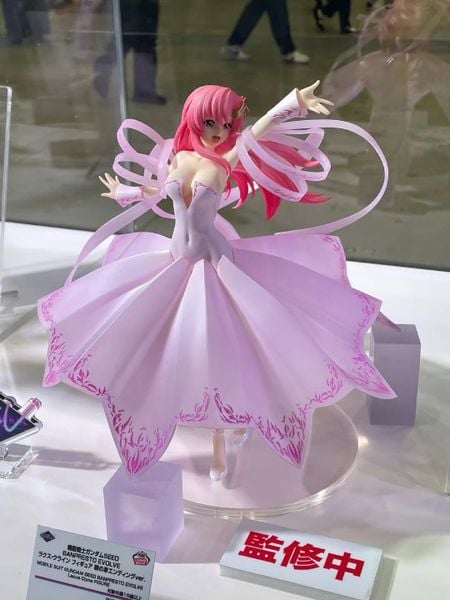 BANPRESTO - BANPRESTO EVOLVE - GUNDAM SEED - LACUS CLYNE