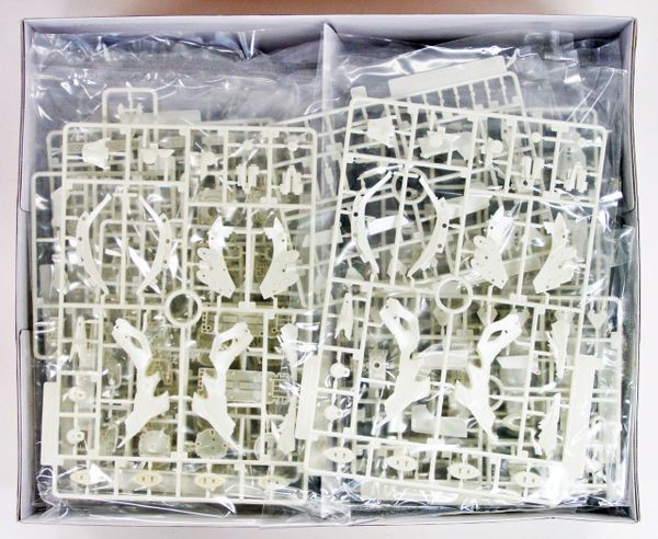 Kotobukiya - Armored Core Variable Infinity - White-Glint & V.O.B set Movie Color Ver