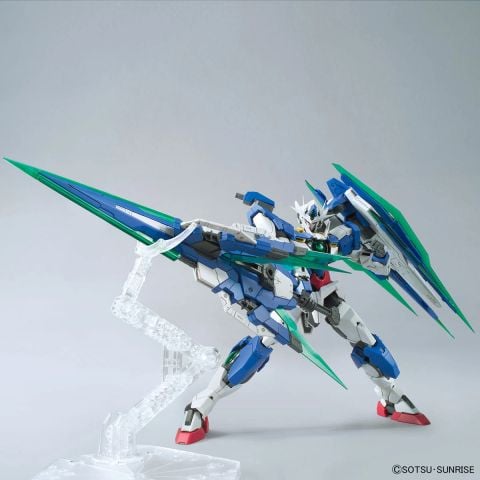 [Pre-order / Đặt trước] MG 1/100 00 QAN[T] FULL SABER