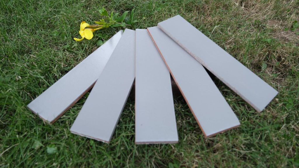THẺ 250X60MM MEN XÁM NHẠT A2