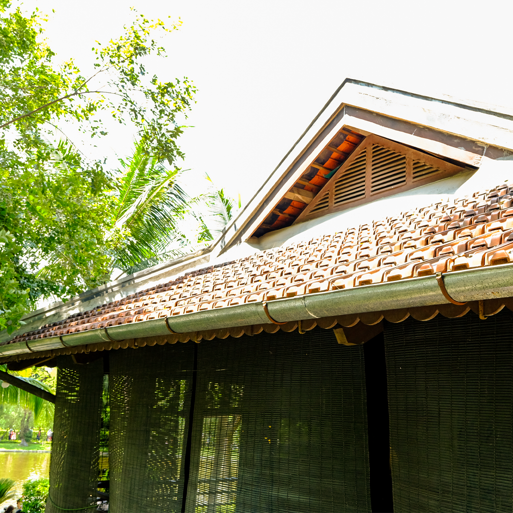 NHÀ SÀN BÁC HỒ