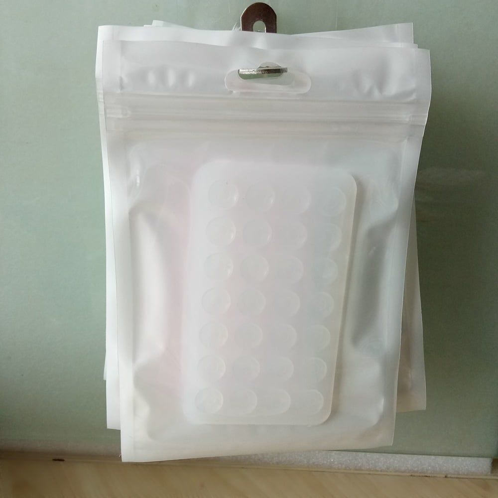  Miếng dán điện thoại lên mọi bè mặt tiện lợi 