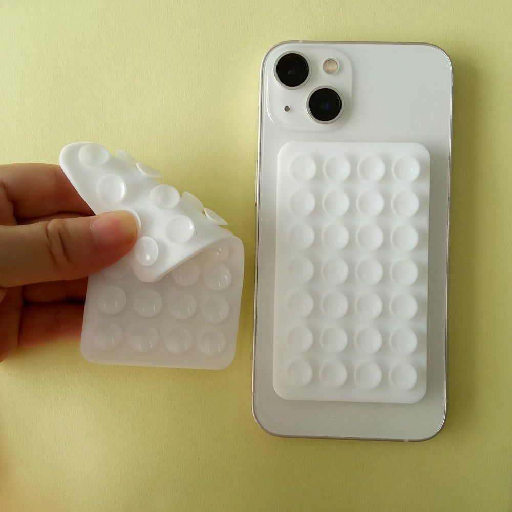  Miếng dán điện thoại lên mọi bè mặt tiện lợi 