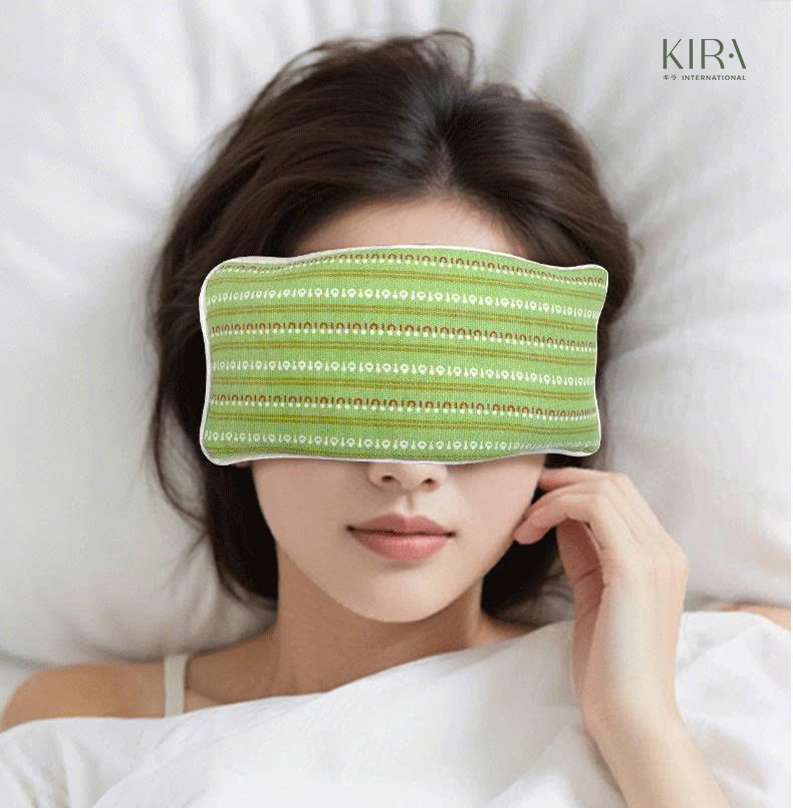  Gối che mắt thư giãn ngủ sâu, áp lực vi trọng lực, ruột nhồi hạt quyết minh tử, phù hợp cho cả gia đình, dùng hỗ trợ ngủ và thư giãn kiểu SPA, giúp làm dịu và cải thiện giấc ngủ. 