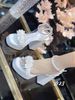 Sandal gót vuông HOA WD S922
