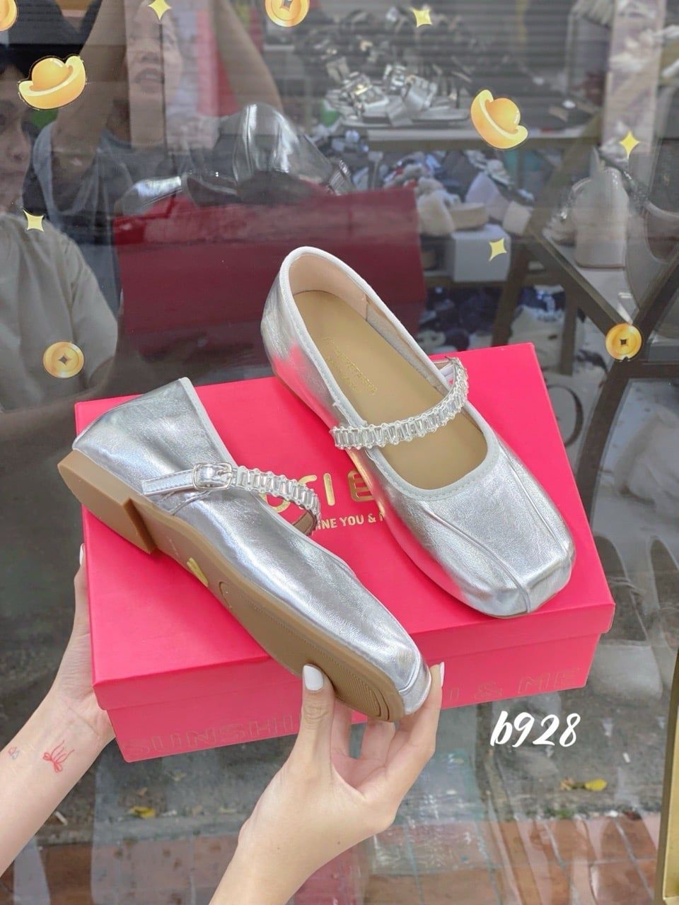 Búp bê mũi tròn B928