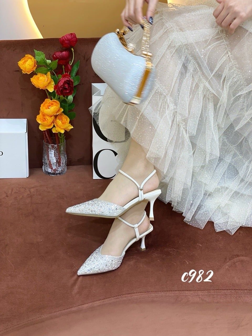 Cao gót nhọn hở gót bling C982