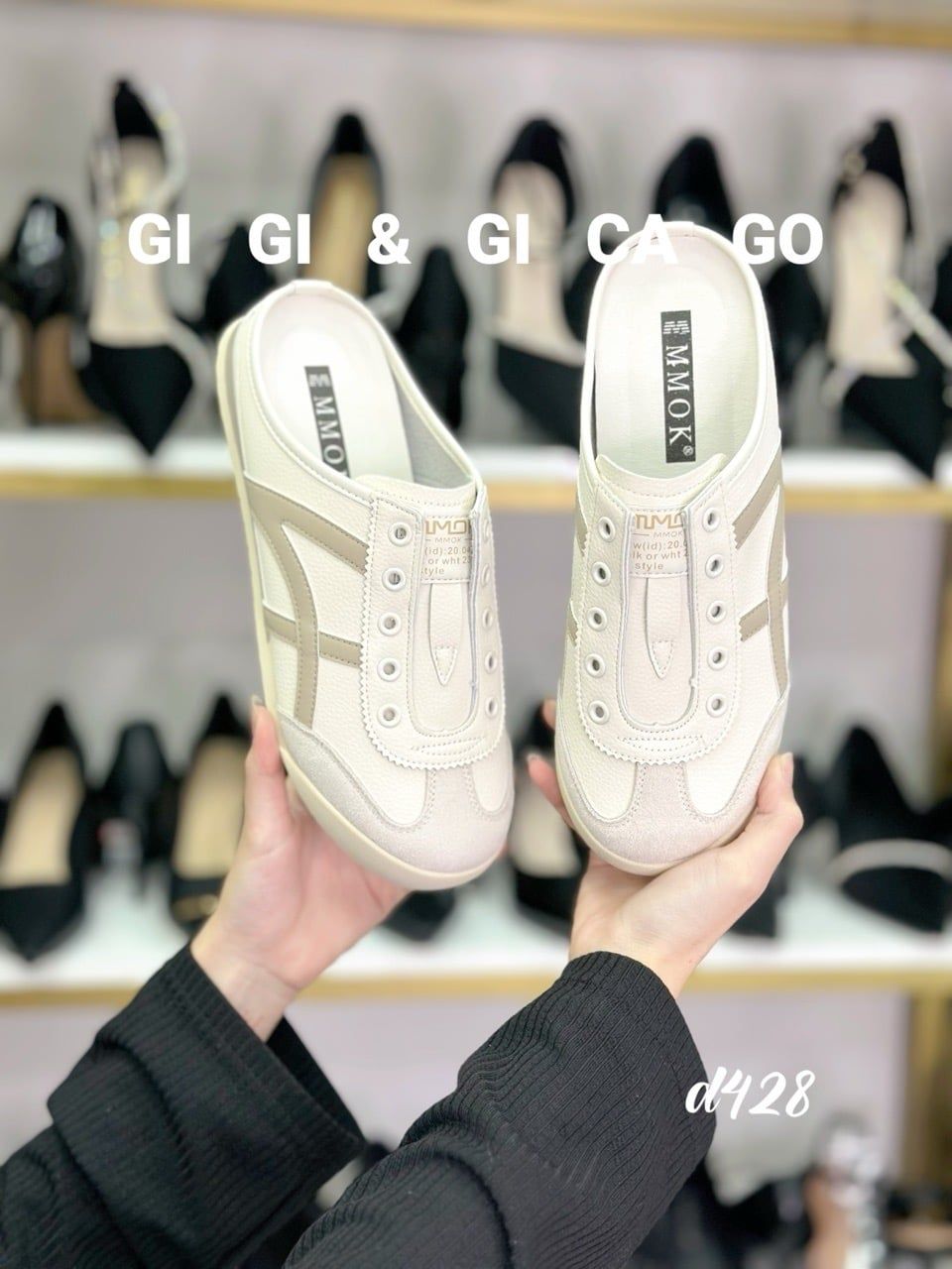 Giày sục bệt viền D428