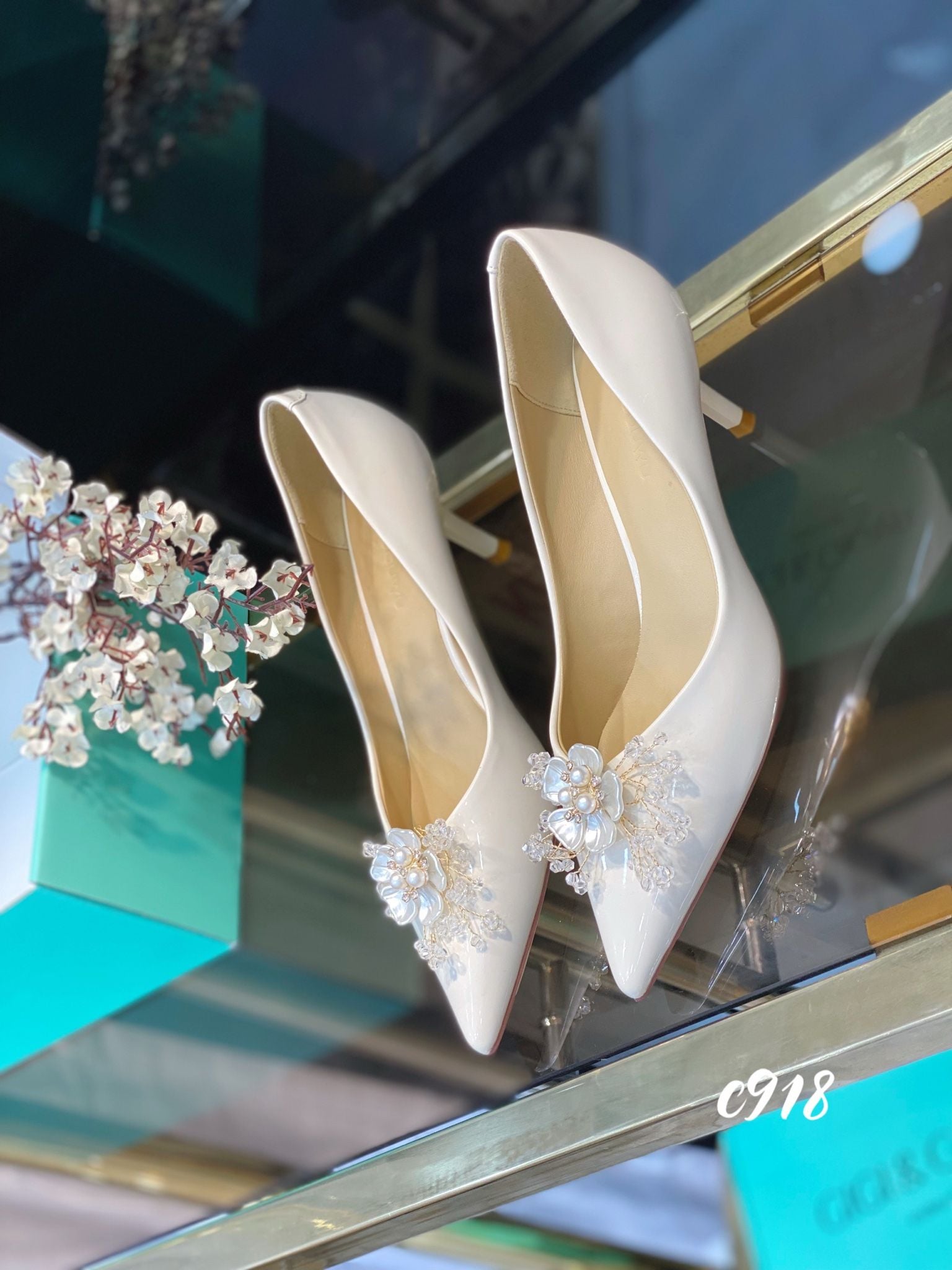 Cao gót nhọn HOA WD C918