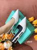 Giày cao gót nhọn hở gót gấm thêu C954
